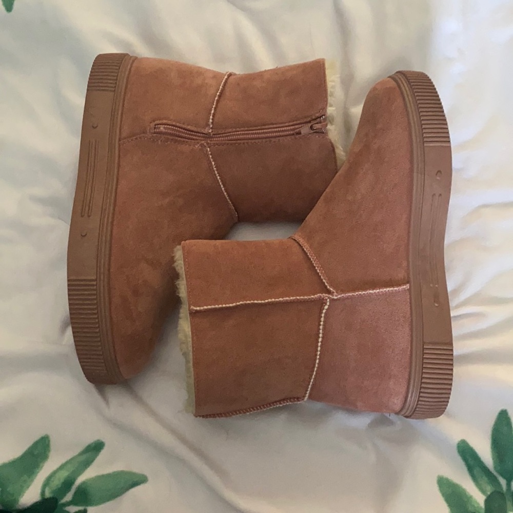 Journee Collection Stelly Women's Winter Boots size 8 in Pink